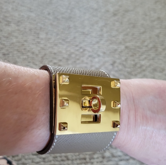 H leather bracelet - Picture 1 of 7